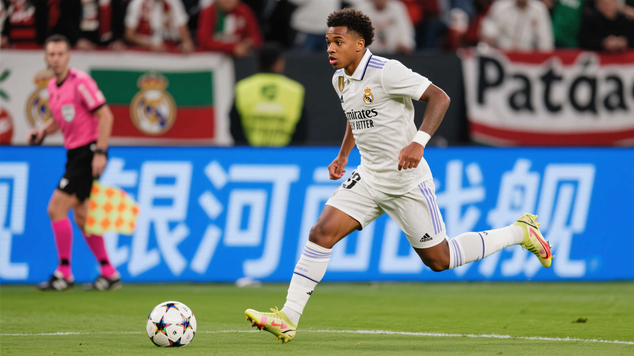 皇马半场2-0帕丘卡:贝林厄姆居莱尔建功,阿森西奥染红离场 皇马半场2-0帕丘卡:贝林厄姆居莱尔建功,阿森西奥染红离场